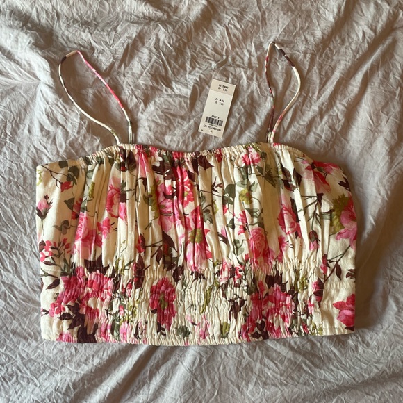 A&F floral crop top - Picture 2 of 3